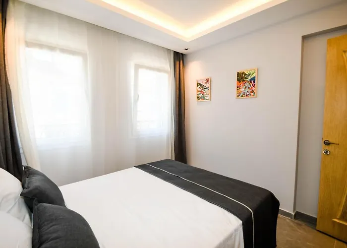 Swan Boutique Hotel *