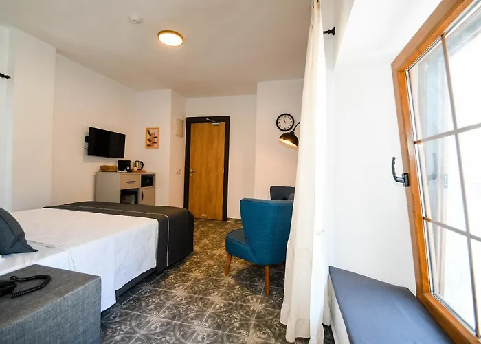 Swan Boutique Hotel *