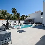 Swan Boutique Hotel *