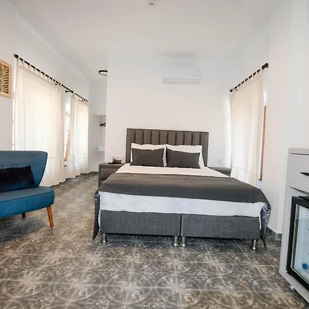 Swan Boutique Hotel *